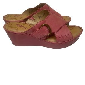 Leather Born Padded Platform Wedge Sandals With Buckle Size 7 M